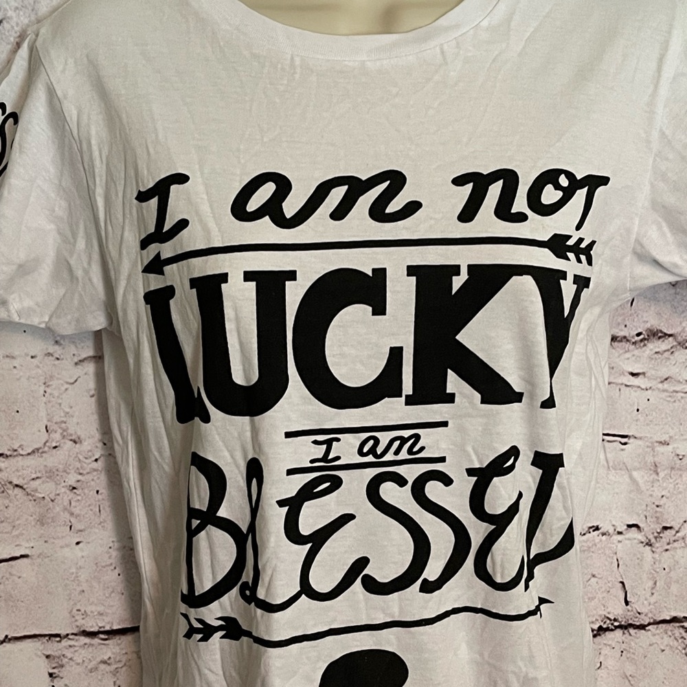 Womens short sleeve tee